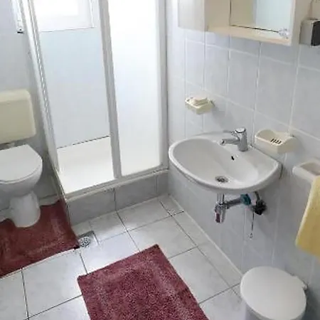 Lovely In With Wifi Apartament *